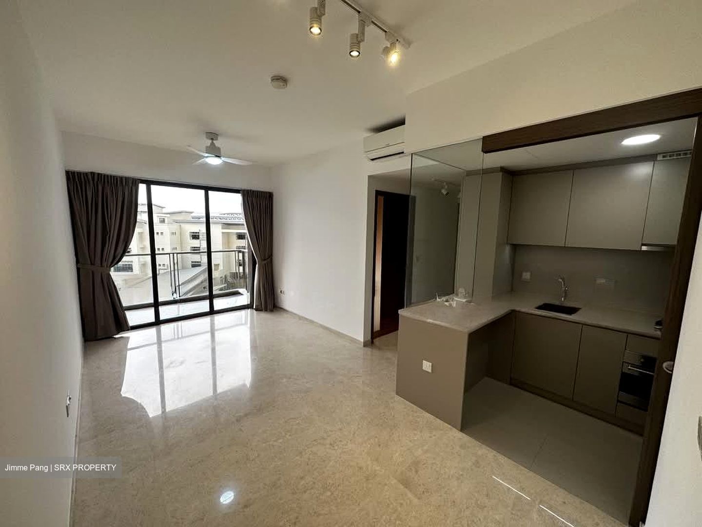 Seaside Residences (D15), Apartment #561590561
